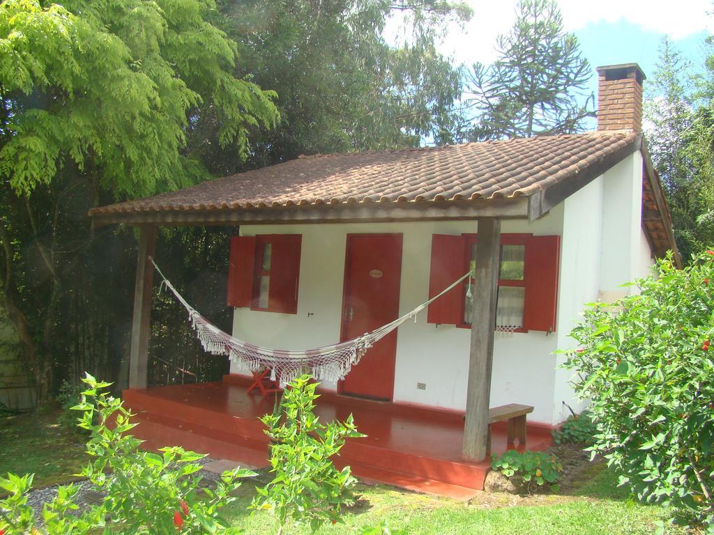 Pousada Trem Das Cores Gonçalves Exteriör bild